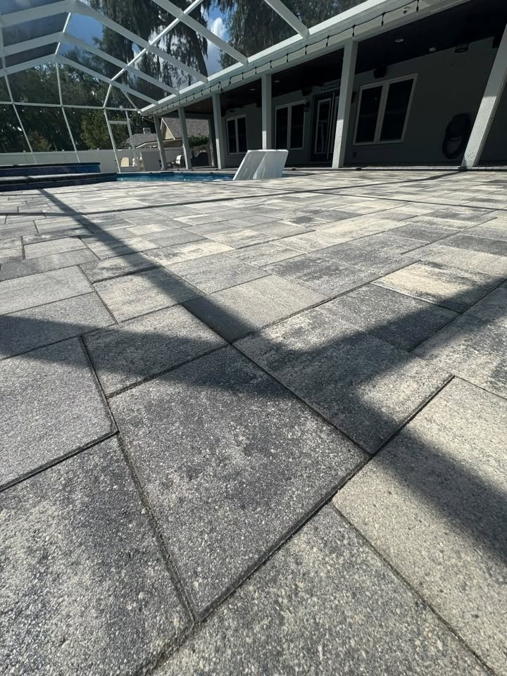 Paver Cleaning & Sealing